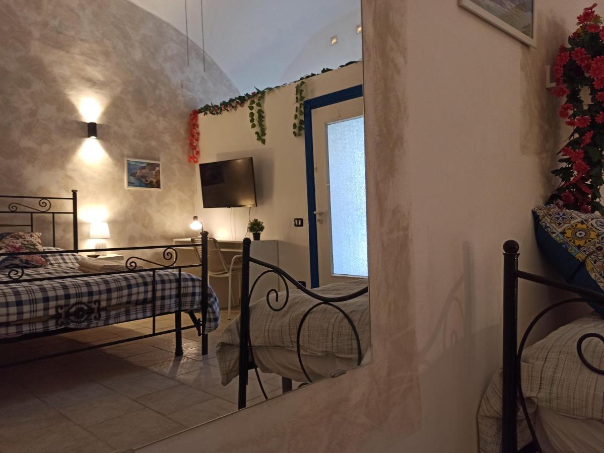 Casa Vacanze Smeralda Vietri Esterno foto