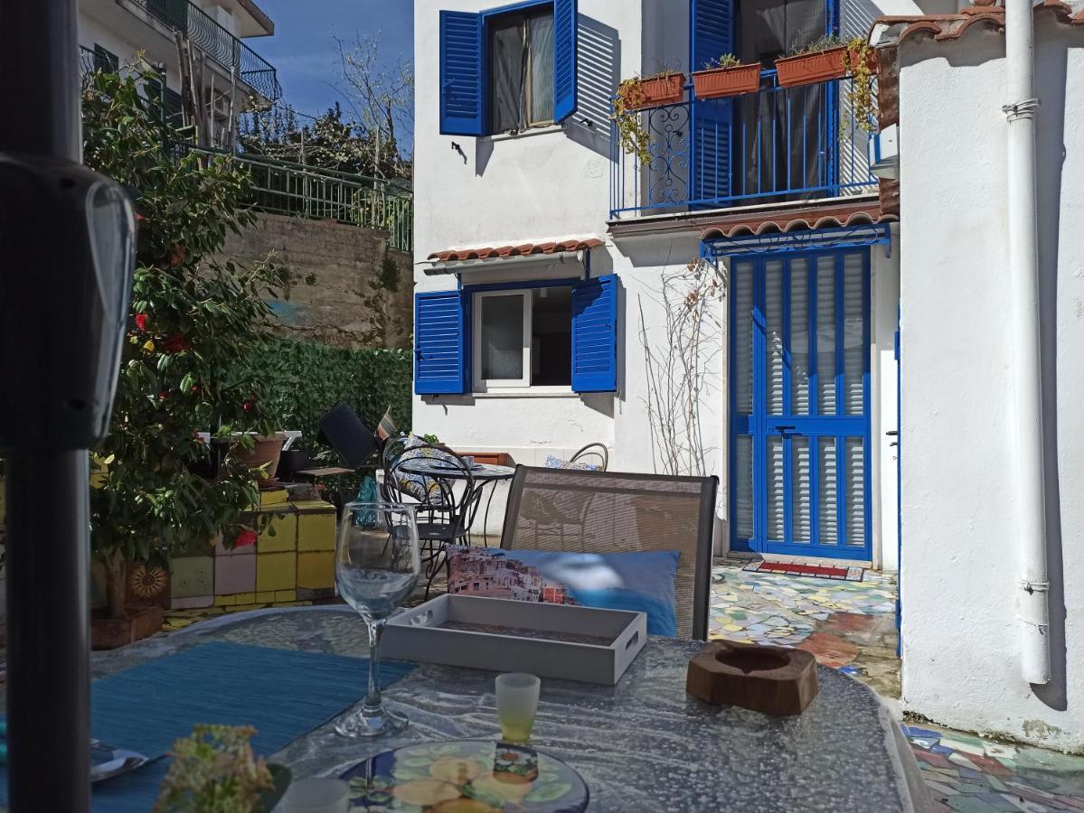 Casa Vacanze Smeralda Vietri Esterno foto