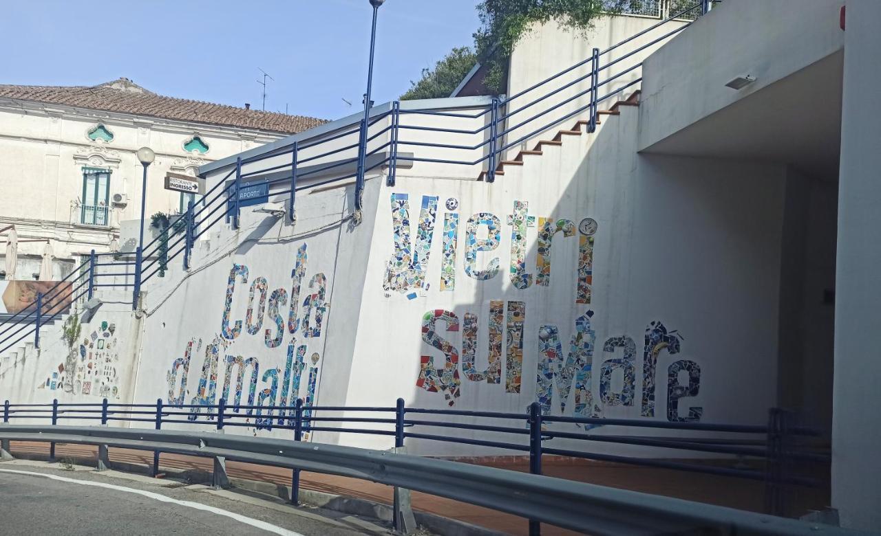 Casa Vacanze Smeralda Vietri Esterno foto