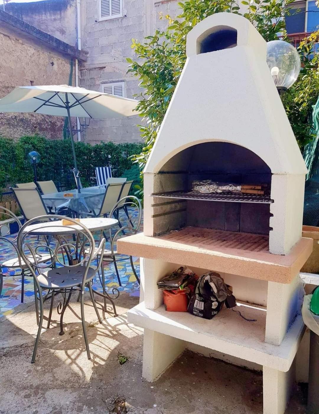 Casa Vacanze Smeralda Vietri Esterno foto