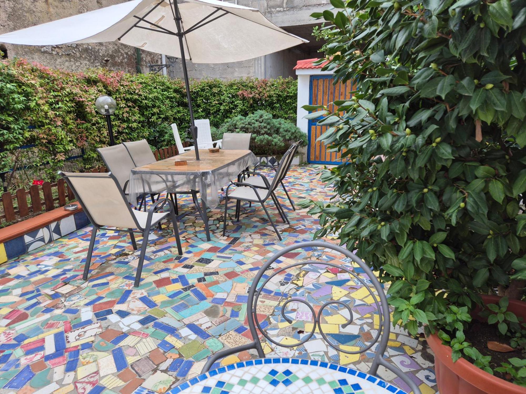 Casa Vacanze Smeralda Vietri Esterno foto